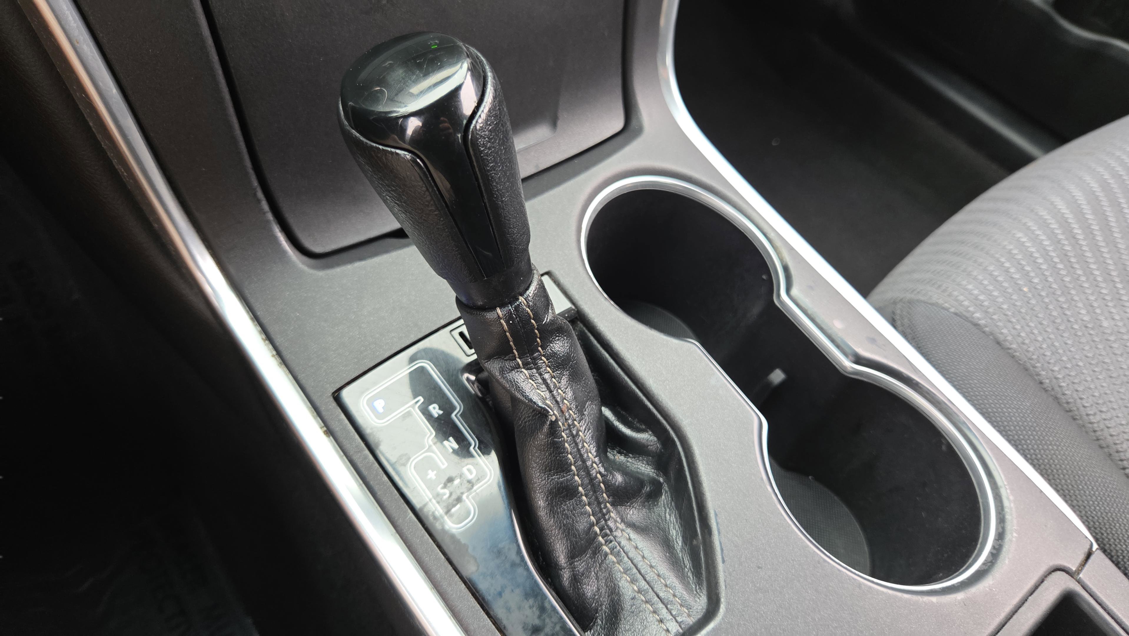 Used 2015 Toyota Camry LE image 27