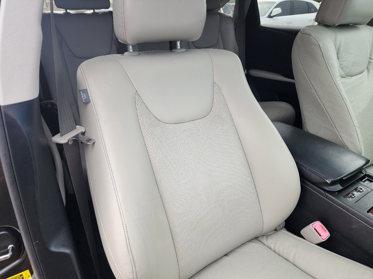 Used 2010 Lexus RX 450h AWD image 30