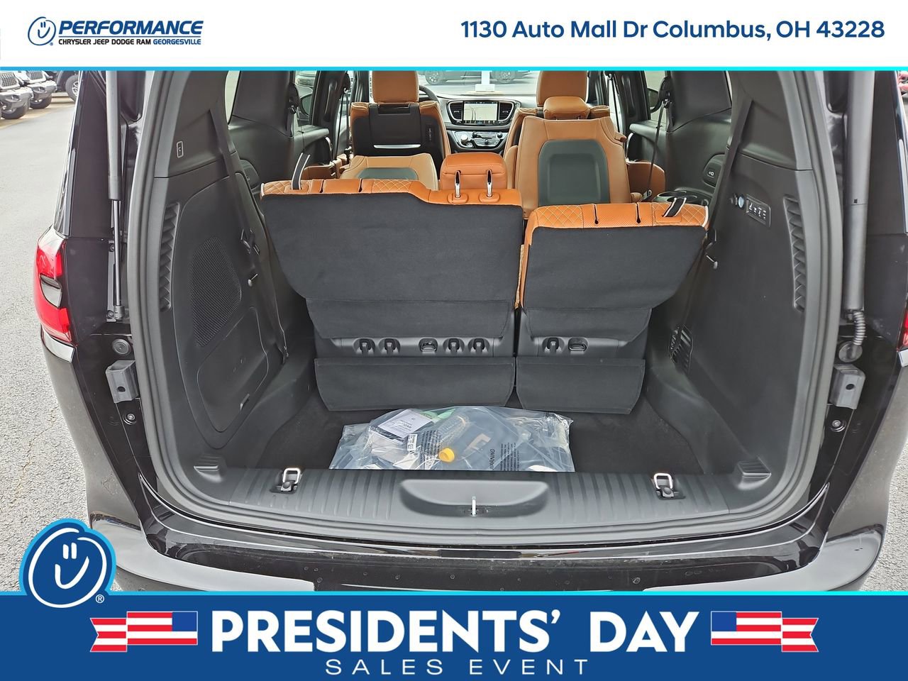 New 2026 Chrysler Pacifica Pinnacle w/ Trailer Tow Group image 12