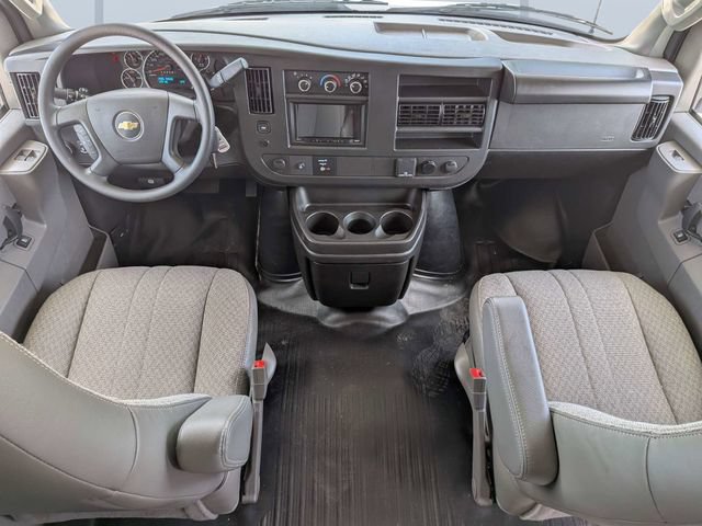 Used 2025 Chevrolet Express 3500 w/ RV Package RWD image 19