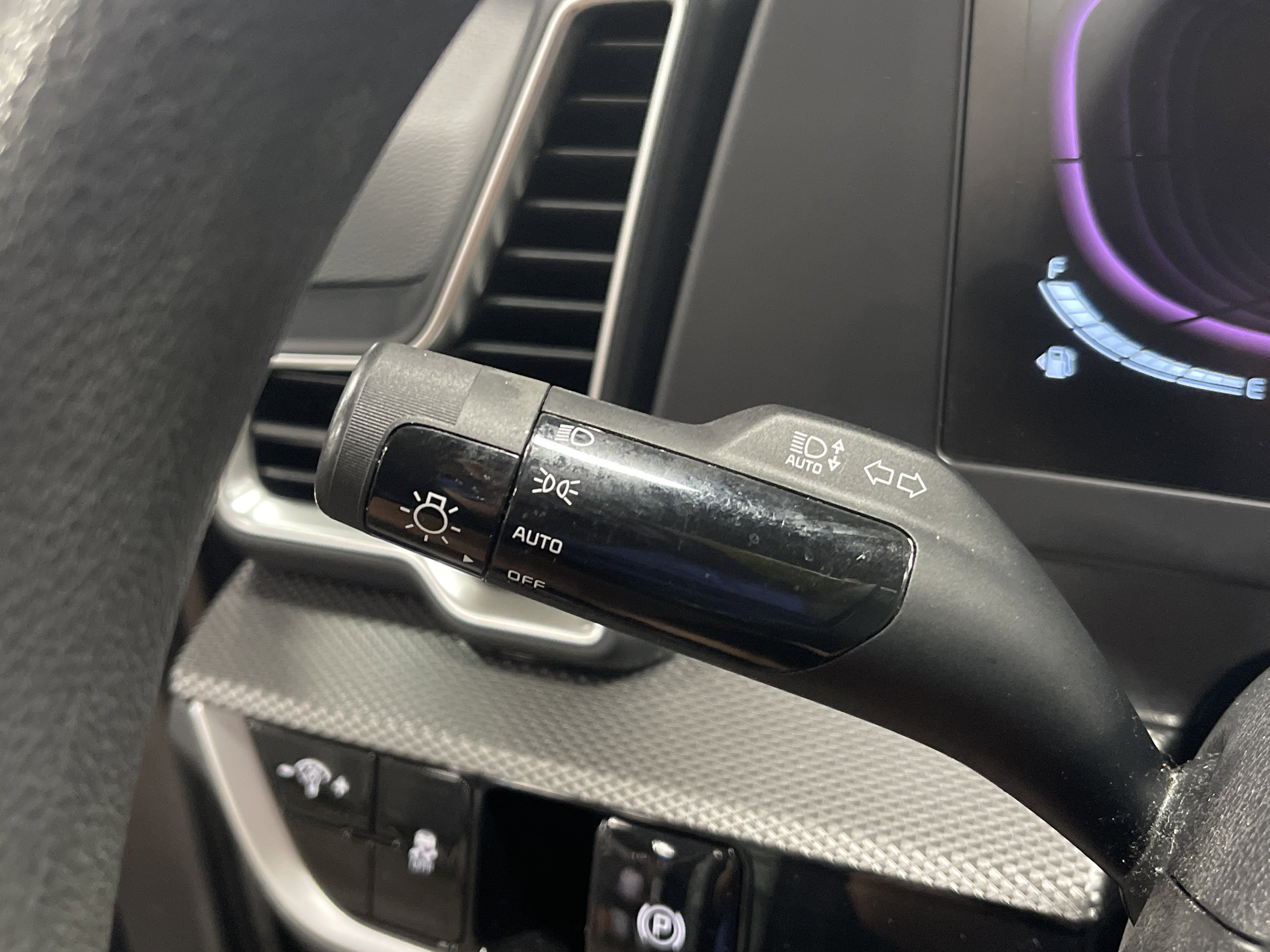 Used 2023 Kia Sportage LX image 18