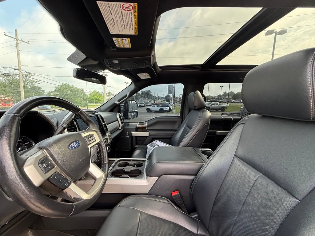 Used 2022 Ford F350 Lariat w/ Black Appearance Package AWD/4WD image 13