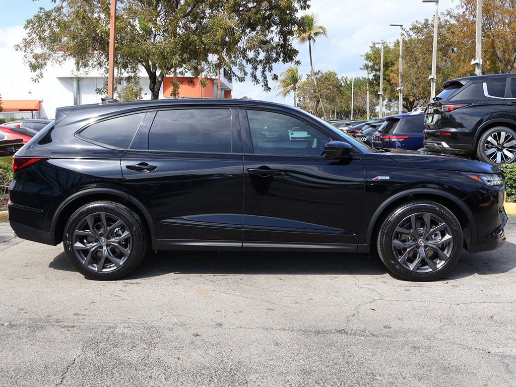 Used 2023 Acura MDX A-Spec AWD/4WD image 19