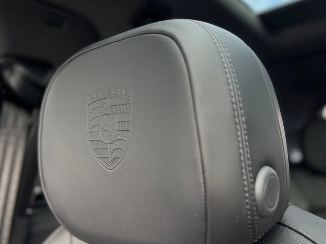 New 2026 Porsche Cayenne Coupe image 33