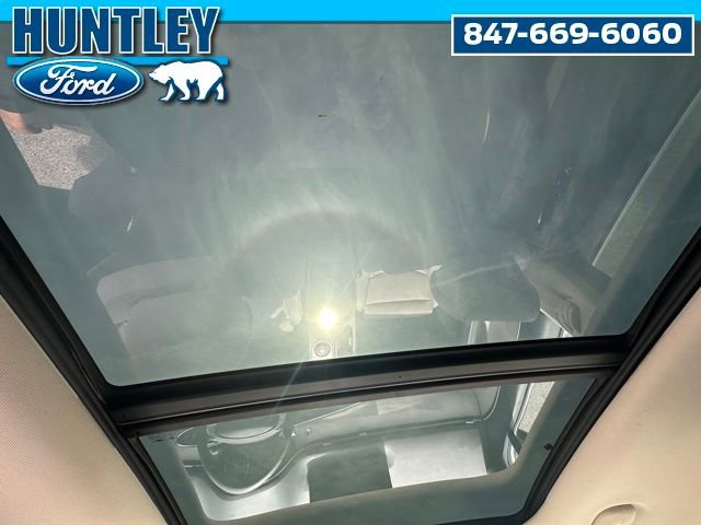 Used 2023 Genesis GV70 2.5T w/ Select Package image 15