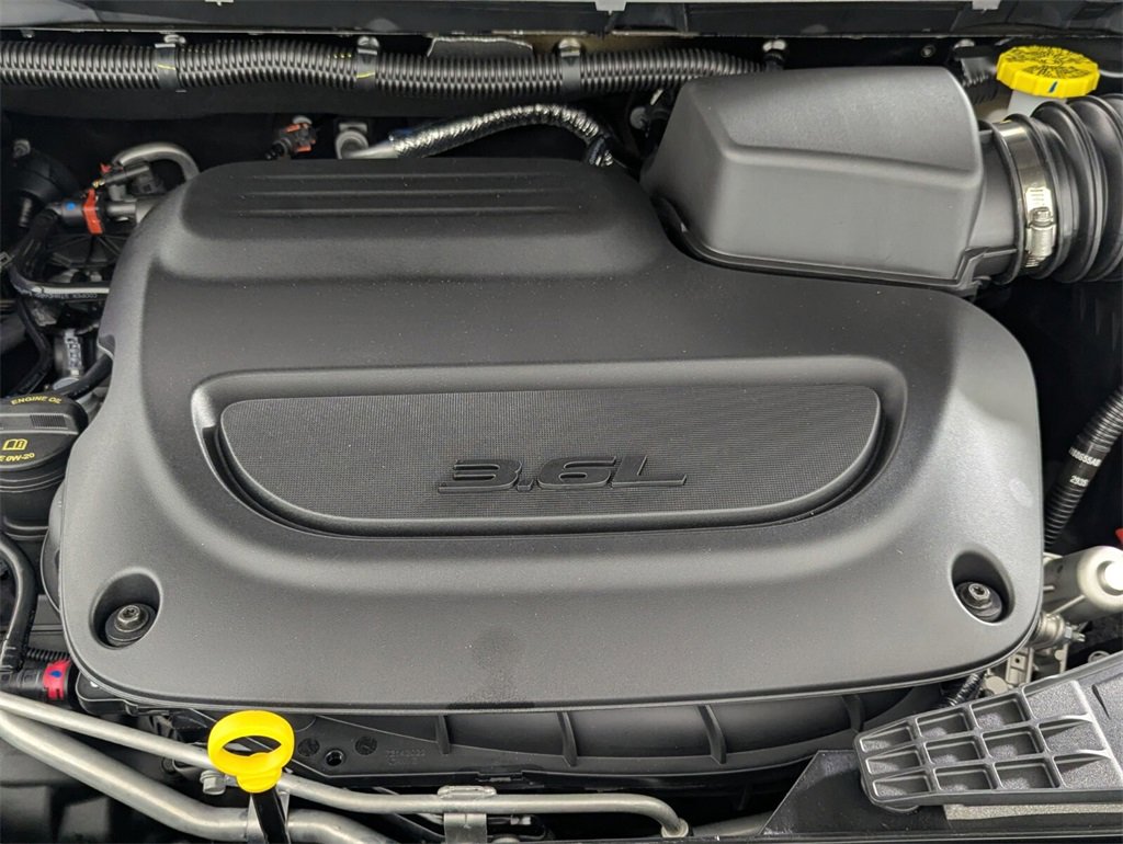 New 2026 Chrysler Pacifica Select image 10