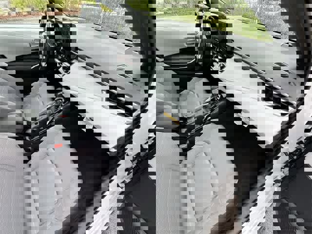 New 2024 Toyota Corolla SE image 19