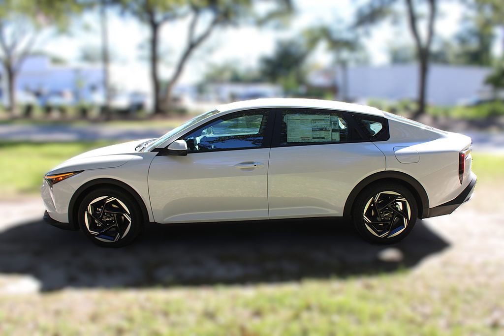 New 2025 Kia K4 EX image 13