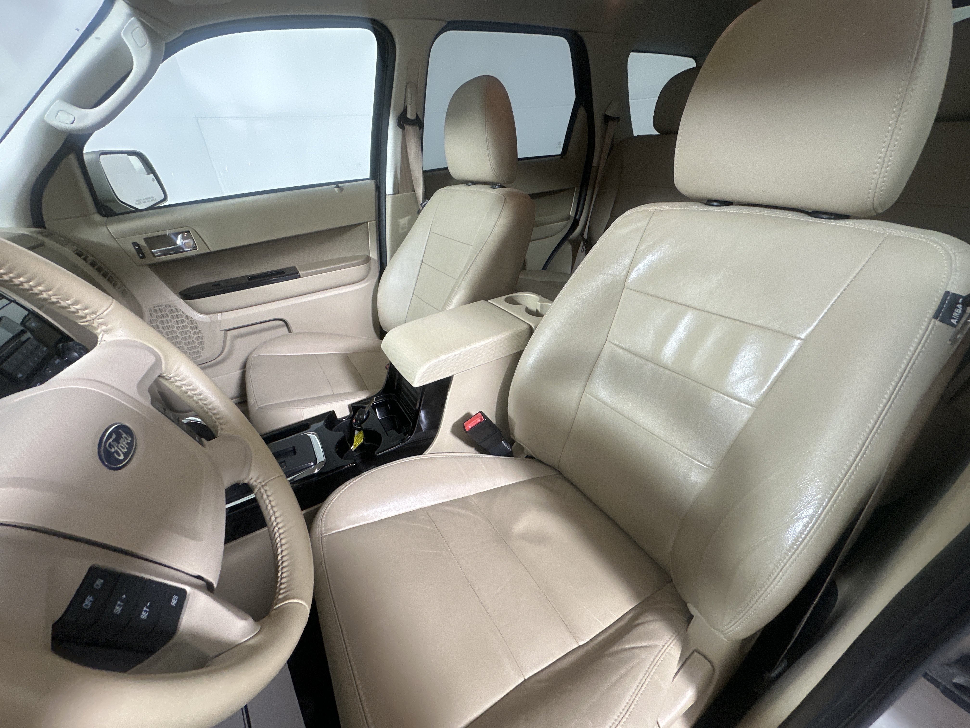 Used 2012 Ford Escape Limited AWD/4WD image 9