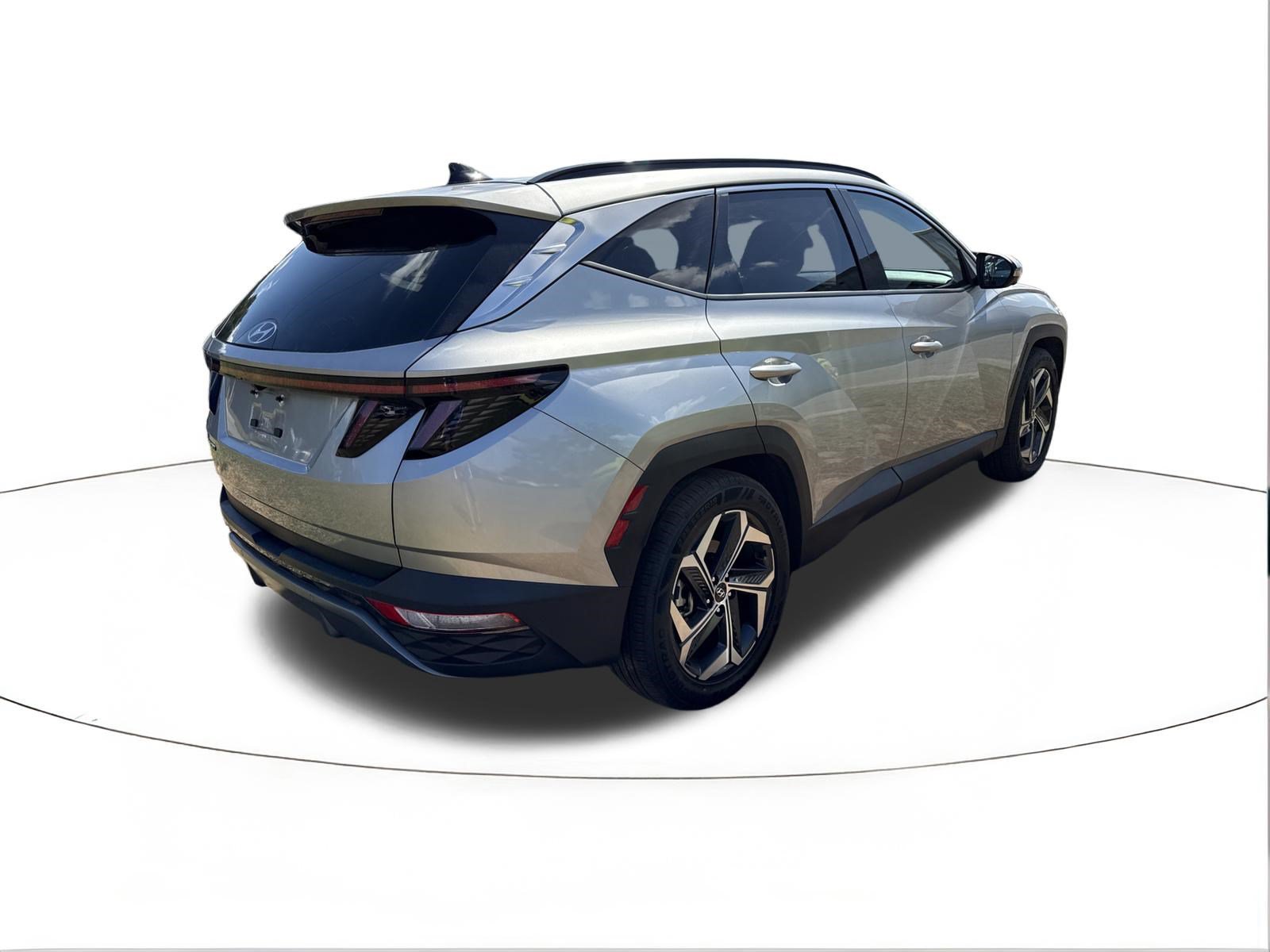 Certified 2024 Hyundai Tucson Limited FWD image 2