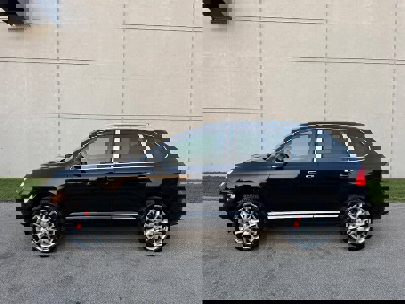 Used 2006 Porsche Cayenne Turbo image 11