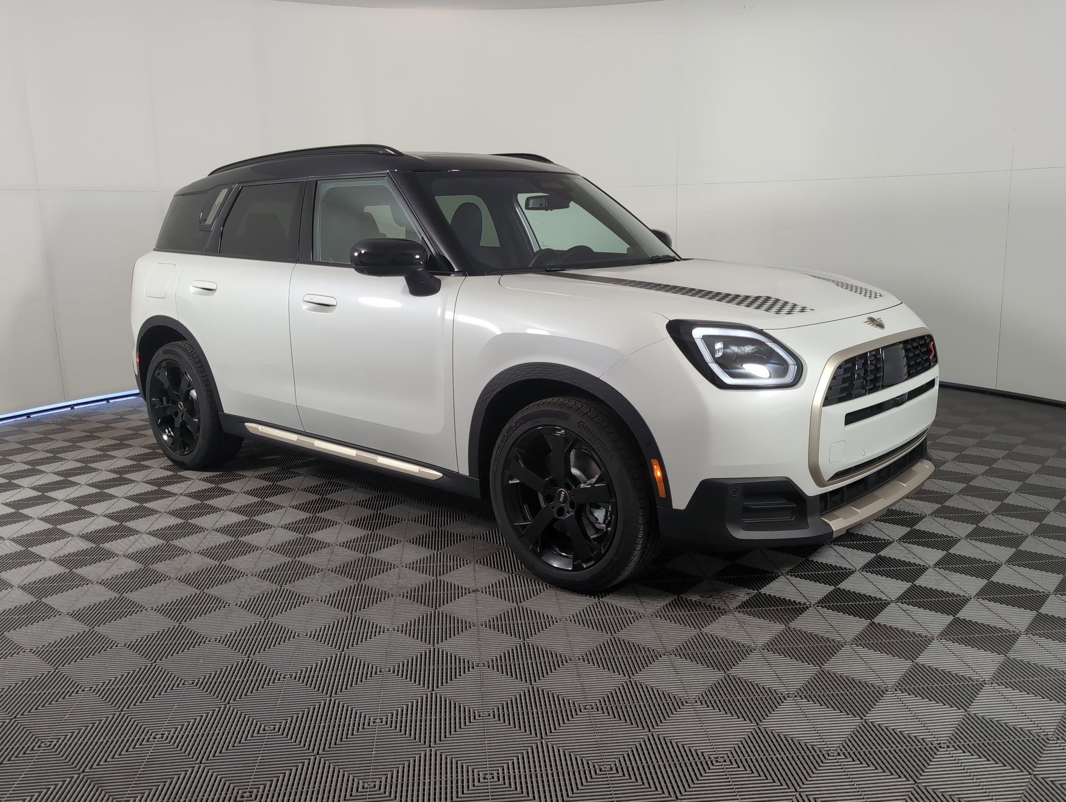 New 2026 MINI Cooper Countryman S w/ Comfort Package Max image 5