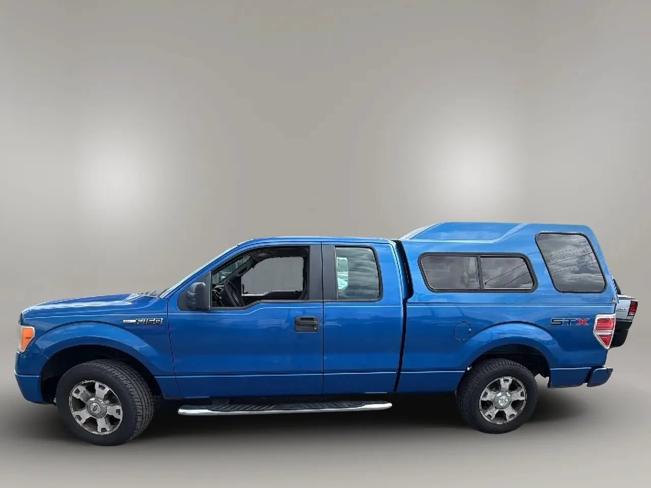 Used 2010 Ford F150 XLT RWD image 2