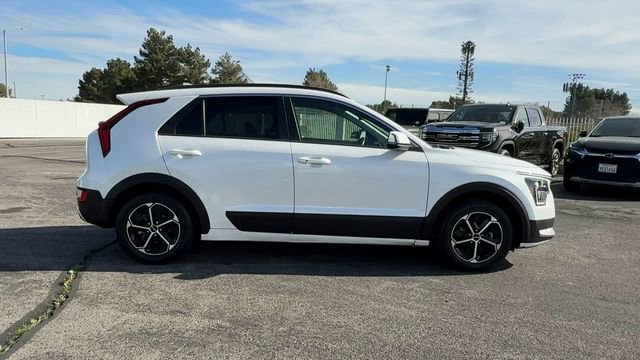Used 2023 Kia Niro EX FWD image 9