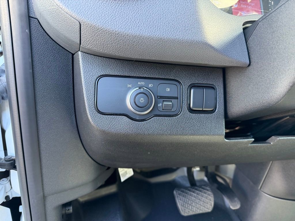 Used 2022 Mercedes-Benz Sprinter 2500 image 14