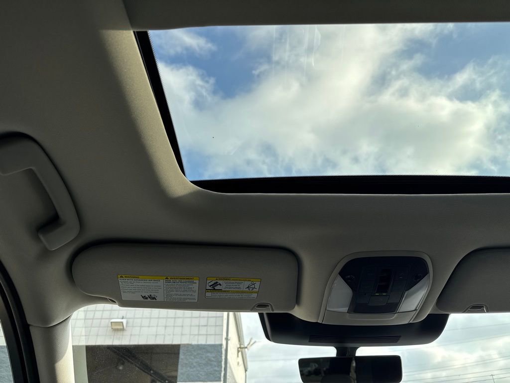 Certified 2025 INFINITI QX60 Luxe w/ Vision Package image 14