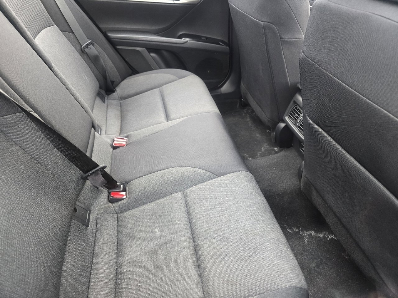 Used 2025 Toyota Camry LE image 12