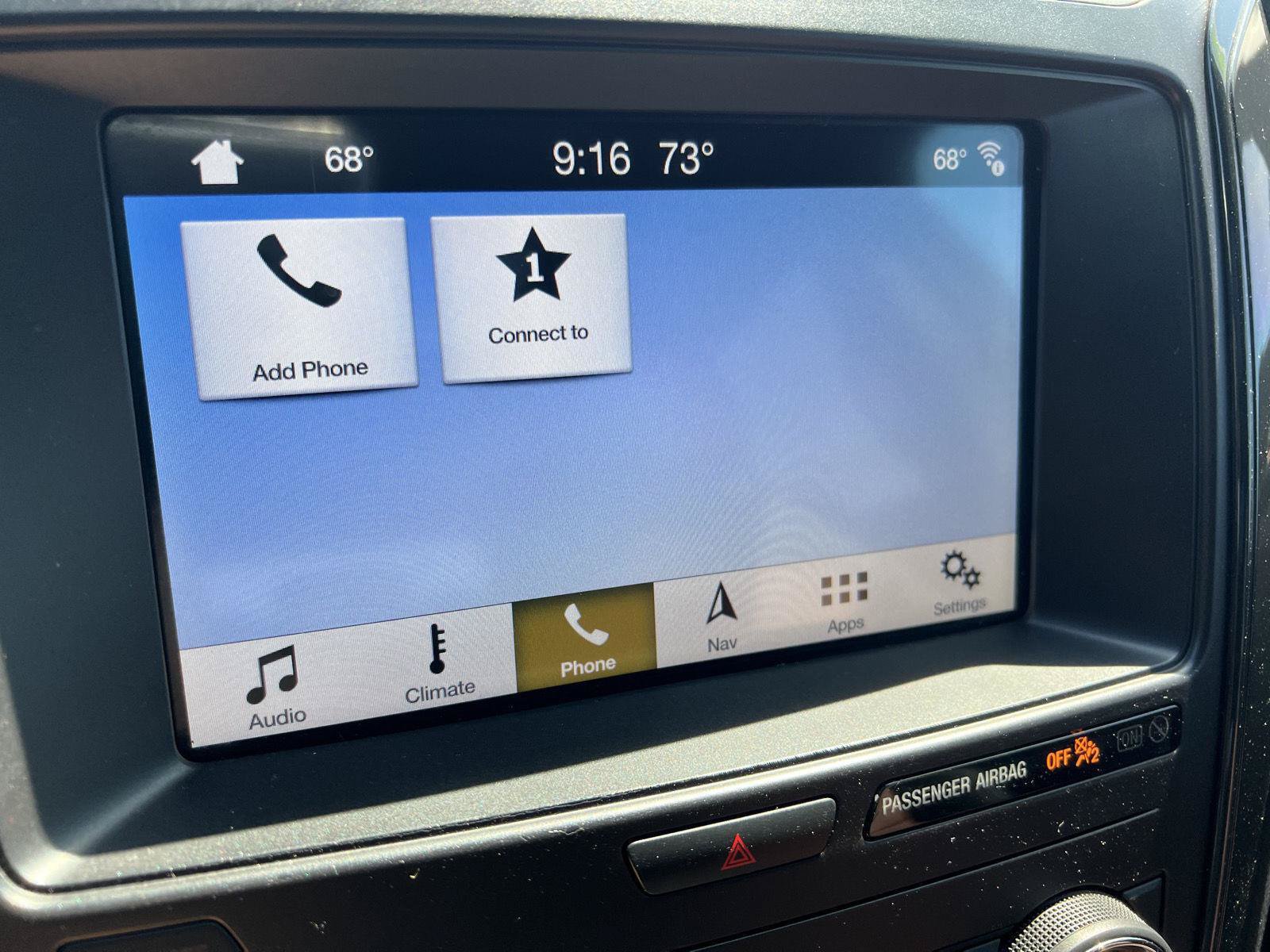 Used 2019 Ford Explorer XLT w/ Equipment Group 202A AWD/4WD image 29