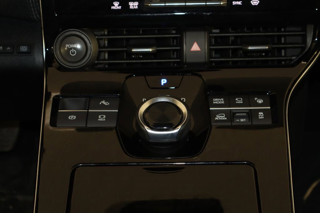 Used 2023 Subaru Solterra AWD image 27