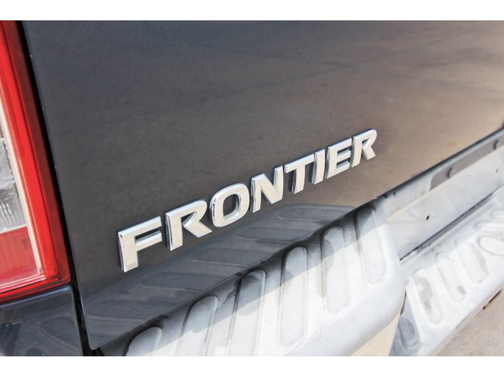 Used 2018 Nissan Frontier SV RWD image 10