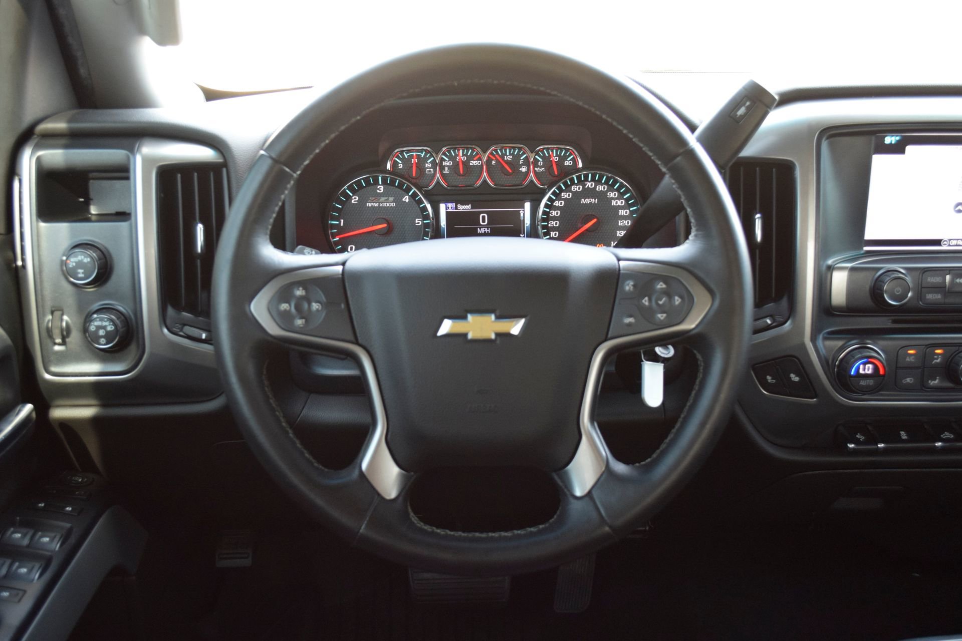 Used 2018 Chevrolet Silverado 1500 LT w/ All Star Edition AWD/4WD image 8