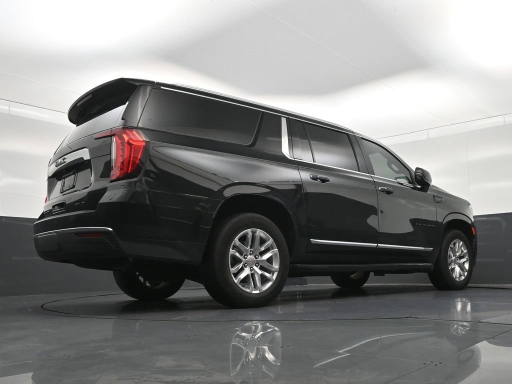 Used 2024 GMC Yukon XL SLT w/ SLT Premium Package RWD image 28