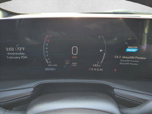 Used 2025 Cadillac XT4 Premium Luxury image 11