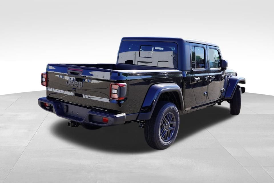 New 2025 Jeep Gladiator Sport AWD/4WD image 3