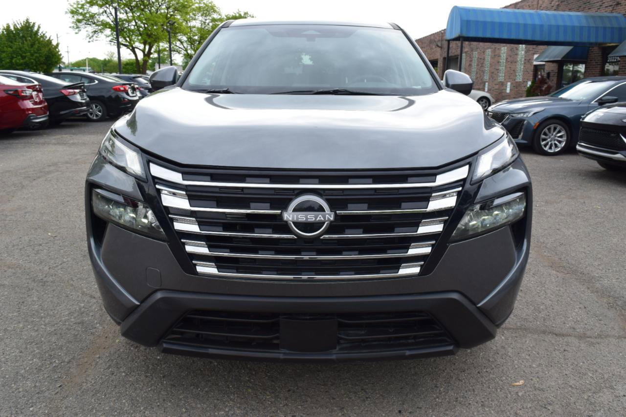 Used 2026 Nissan Rogue SV w/ Cold Weather Package AWD/4WD image 5