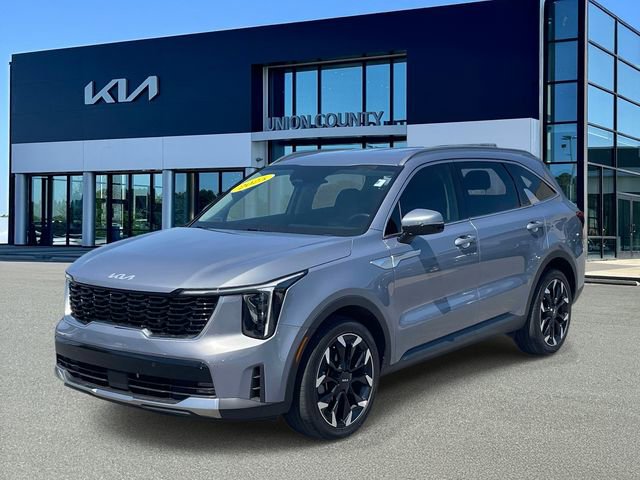 Used 2025 Kia Sorento EX FWD image 3