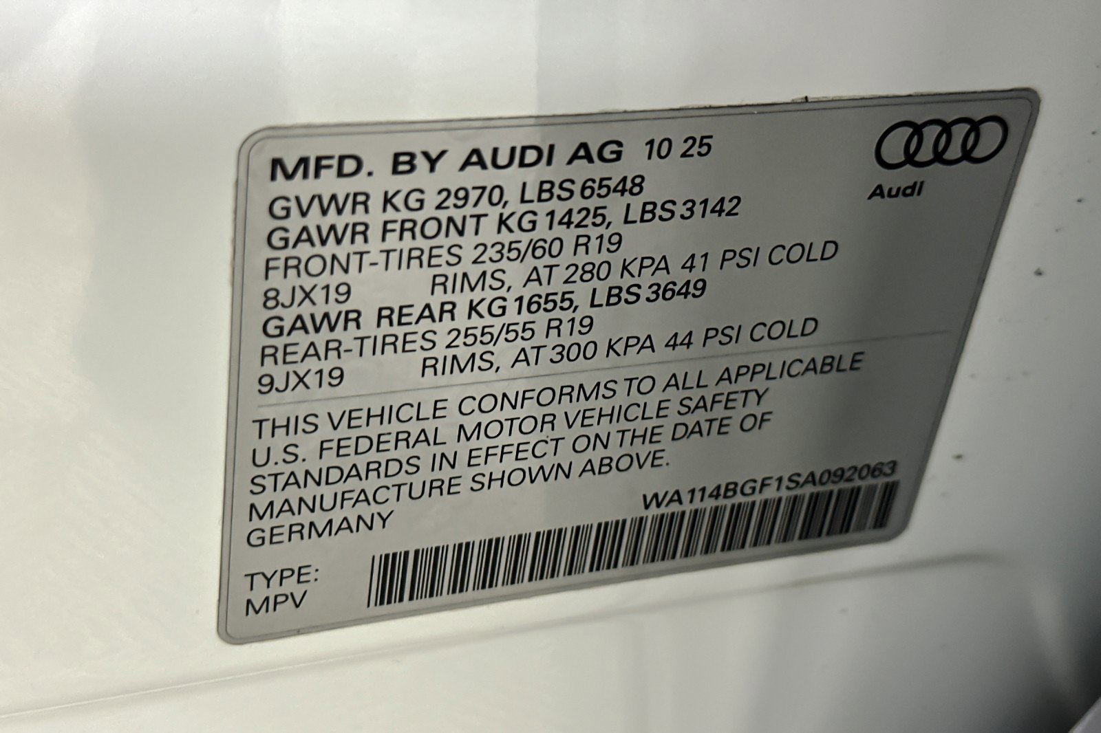 New 2025 Audi Q6 e-tron Premium image 25