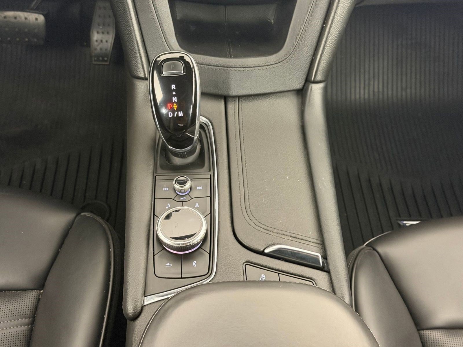 Used 2020 Cadillac XT6 Premium Luxury w/ Platinum Package FWD image 18