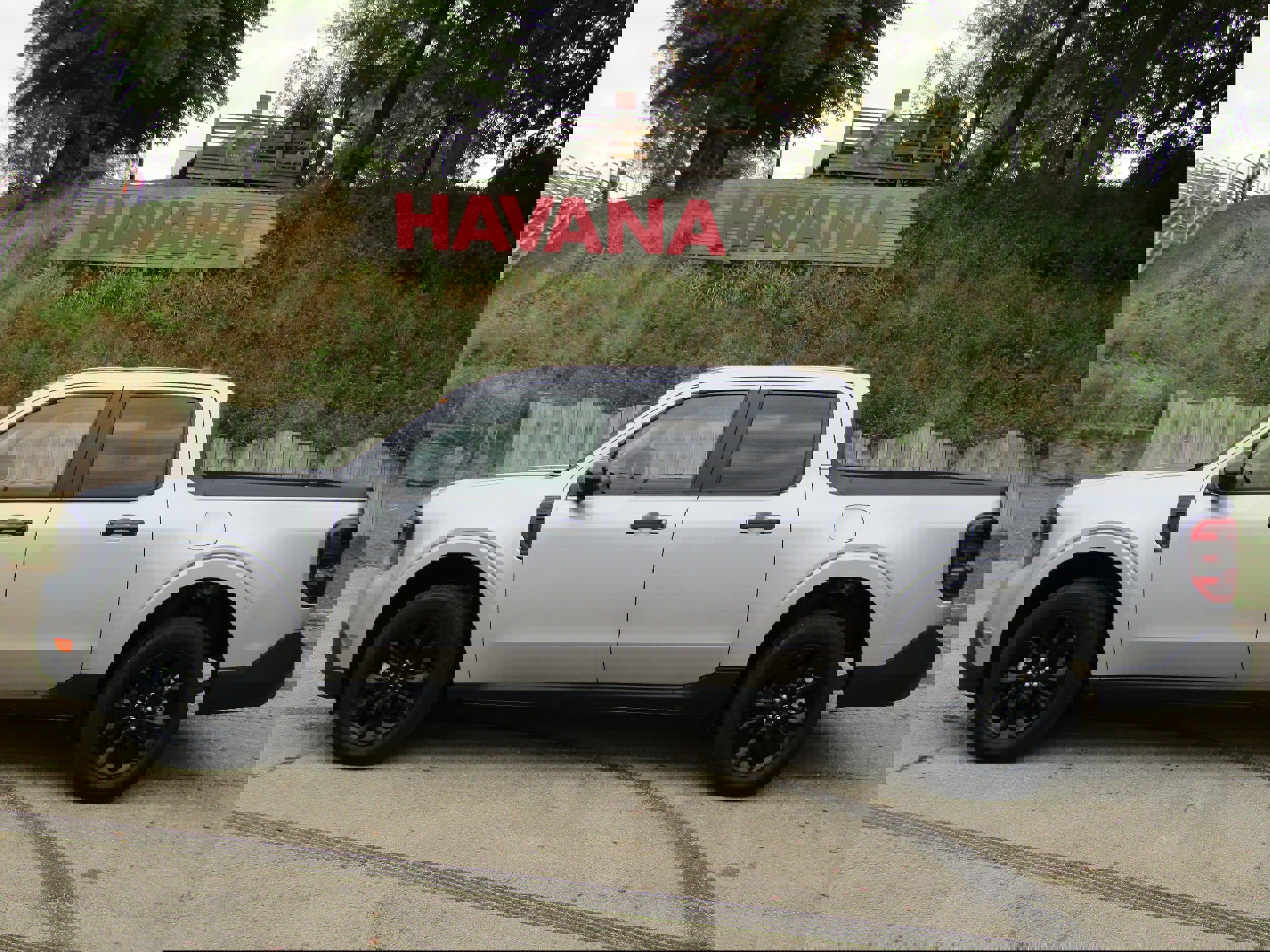 Certified 2024 Ford Maverick XLT w/ XLT Luxury Package image 1