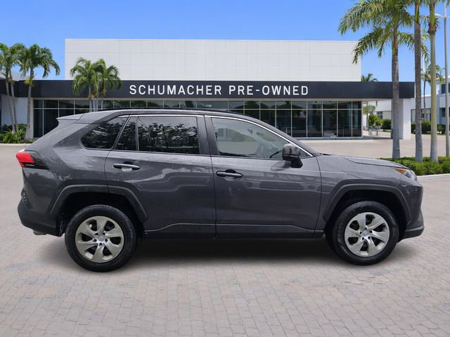 Used 2019 Toyota RAV4 LE FWD image 8
