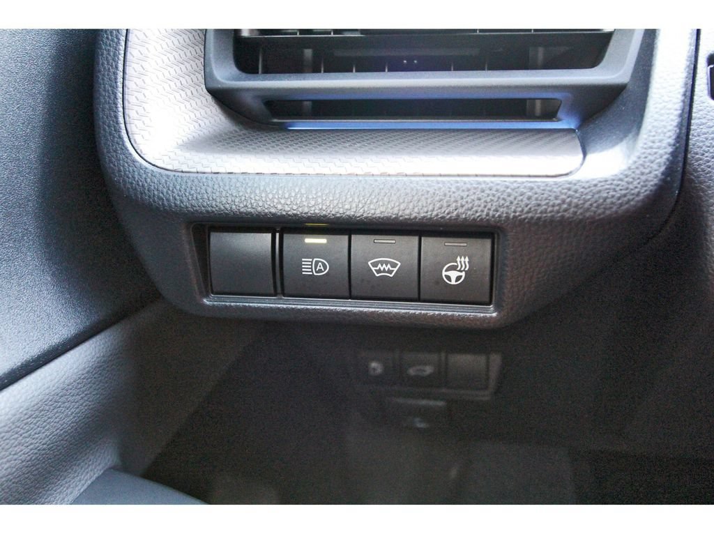 Used 2023 Toyota Prius FWD image 21