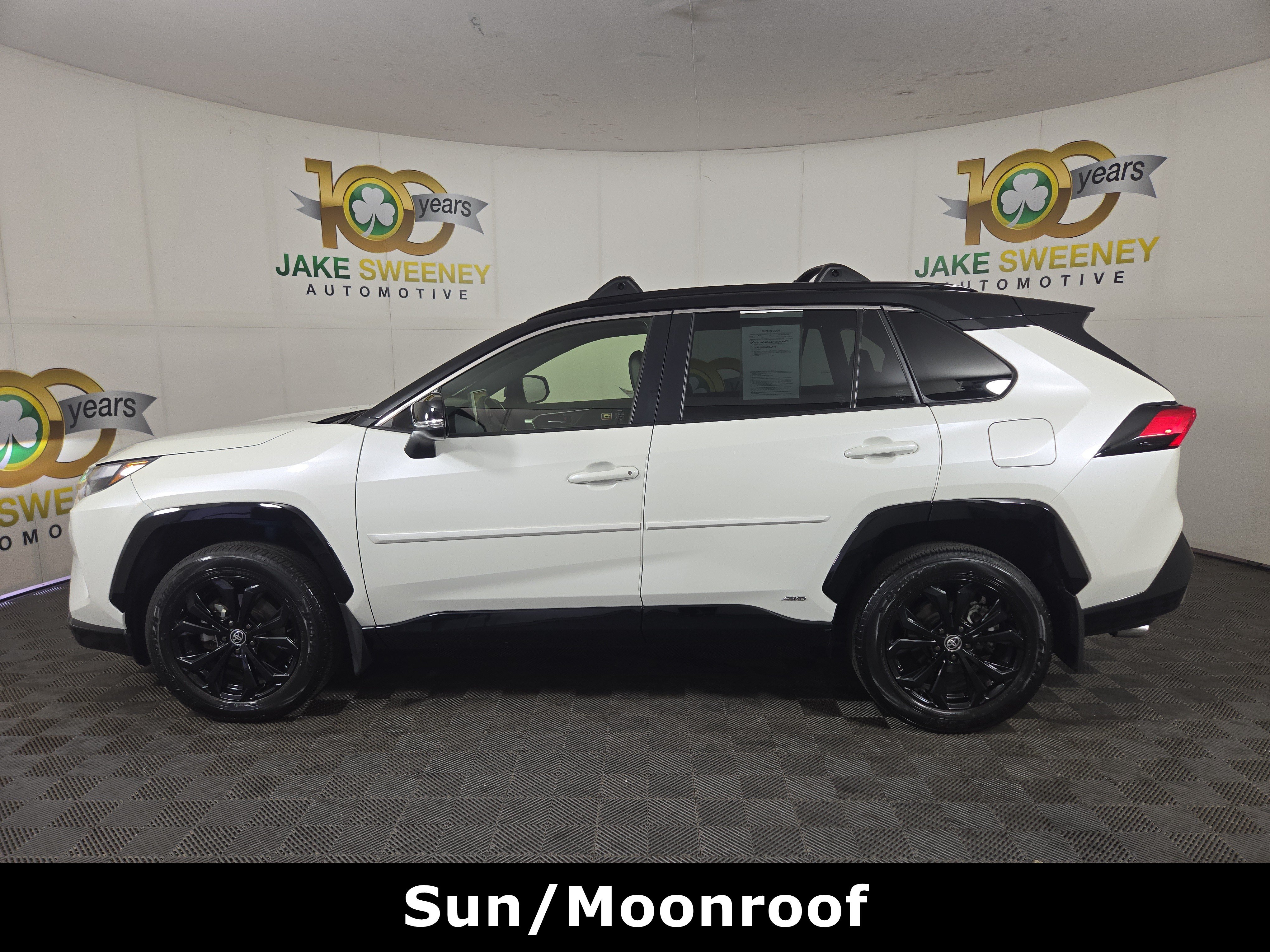 Used 2022 Toyota RAV4 XSE w/ XSE Grade Weather Package AWD/4WD image 5