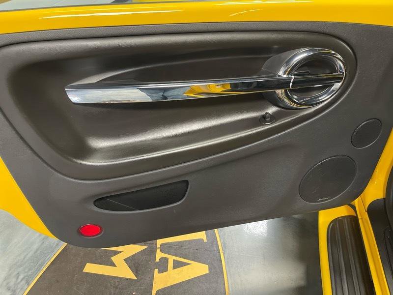 Used 2006 Chevrolet SSR w/ Preferred Equipment Group RWD image 24