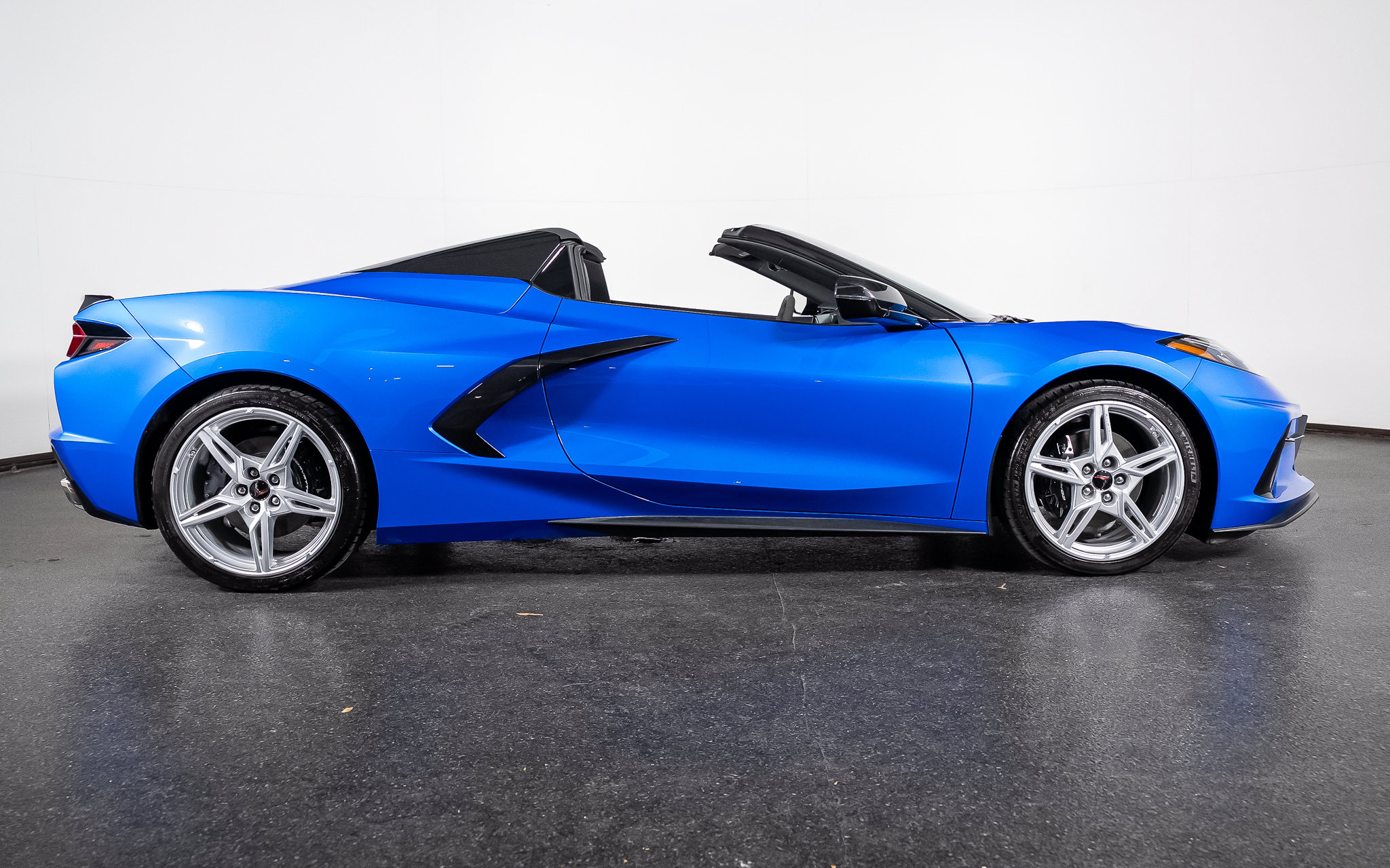 Used 2024 Chevrolet Corvette Stingray Preferred Conv RWD image 29
