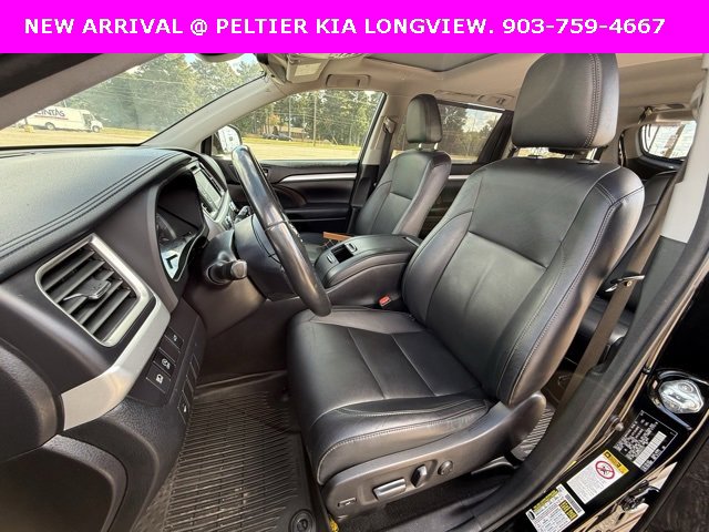 Used 2017 Toyota Highlander XLE image 13