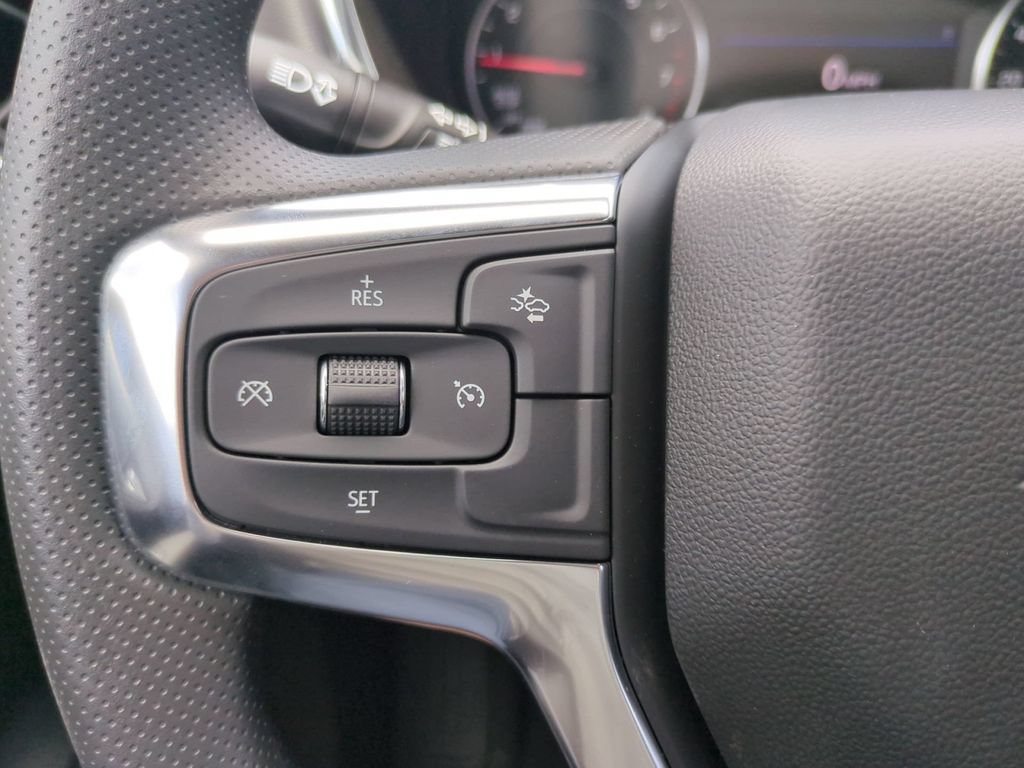 New 2026 Chevrolet Blazer LT w/ Convenience Package FWD image 24