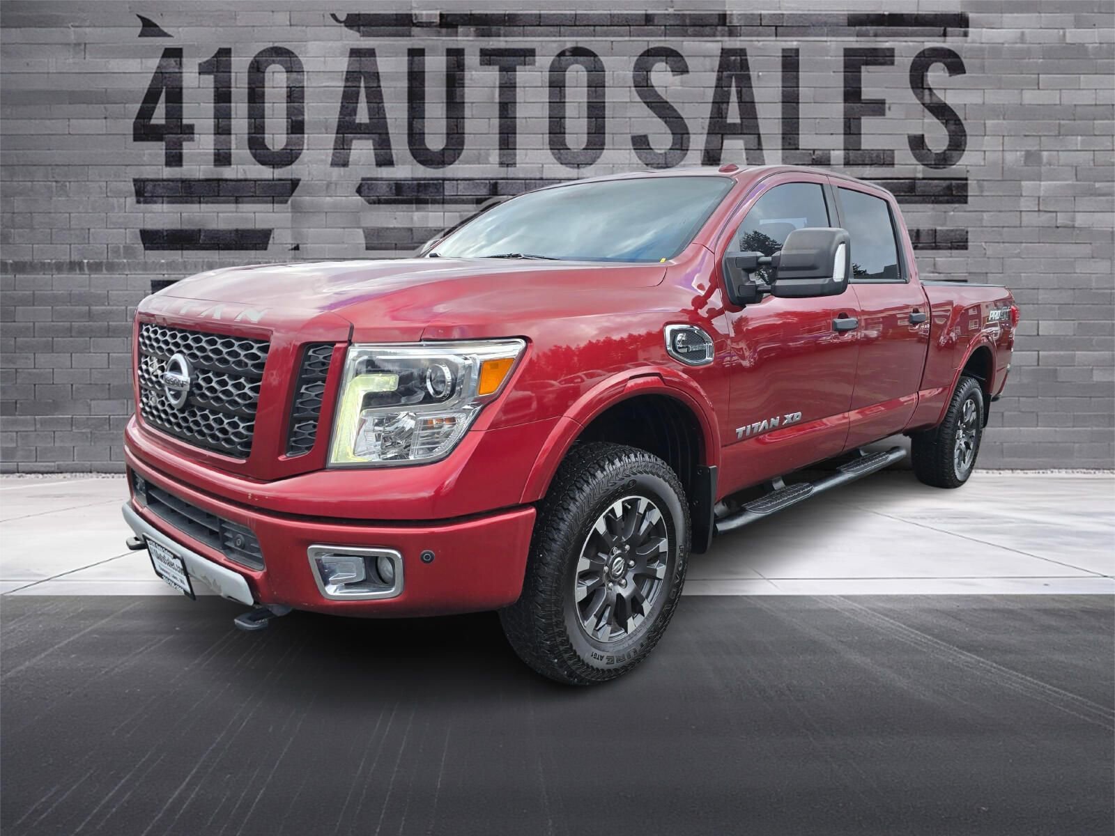 Used 2018 Nissan Titan PRO-4X w/ Pro-4x Convenience Package AWD/4WD image 6