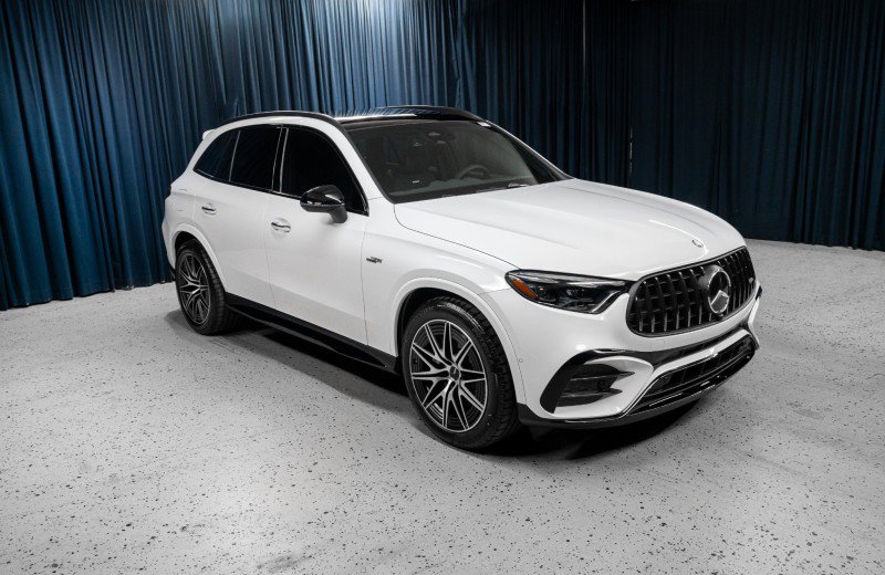 New 2026 Mercedes-Benz GLC 43 AMG 4MATIC image 3