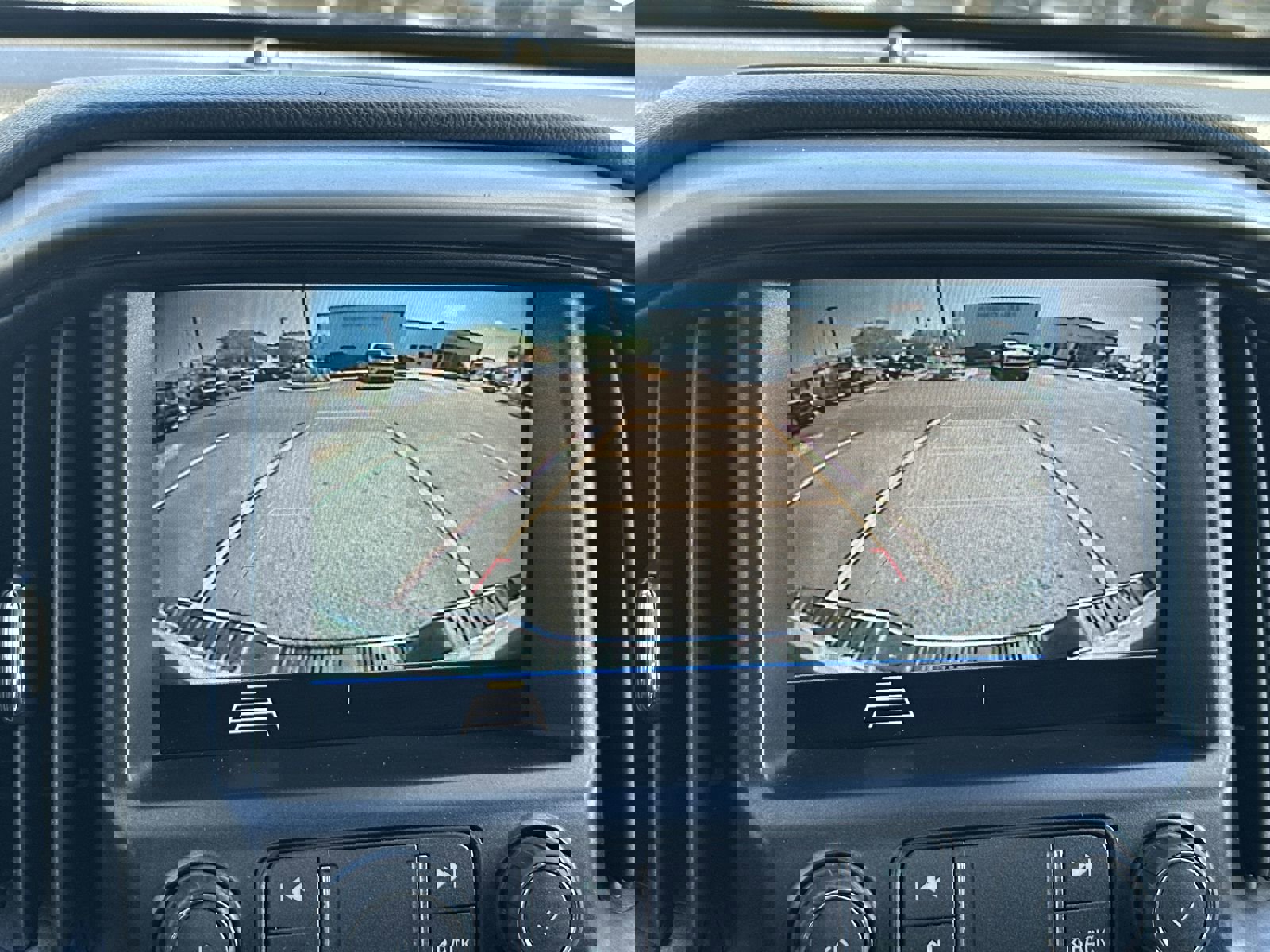 Used 2022 Chevrolet Colorado LT w/ Fleet Safety Package image 27