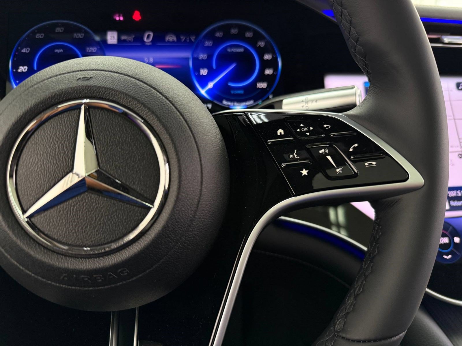 New 2027 Mercedes-Benz EQS 400 4MATIC SUV image 14