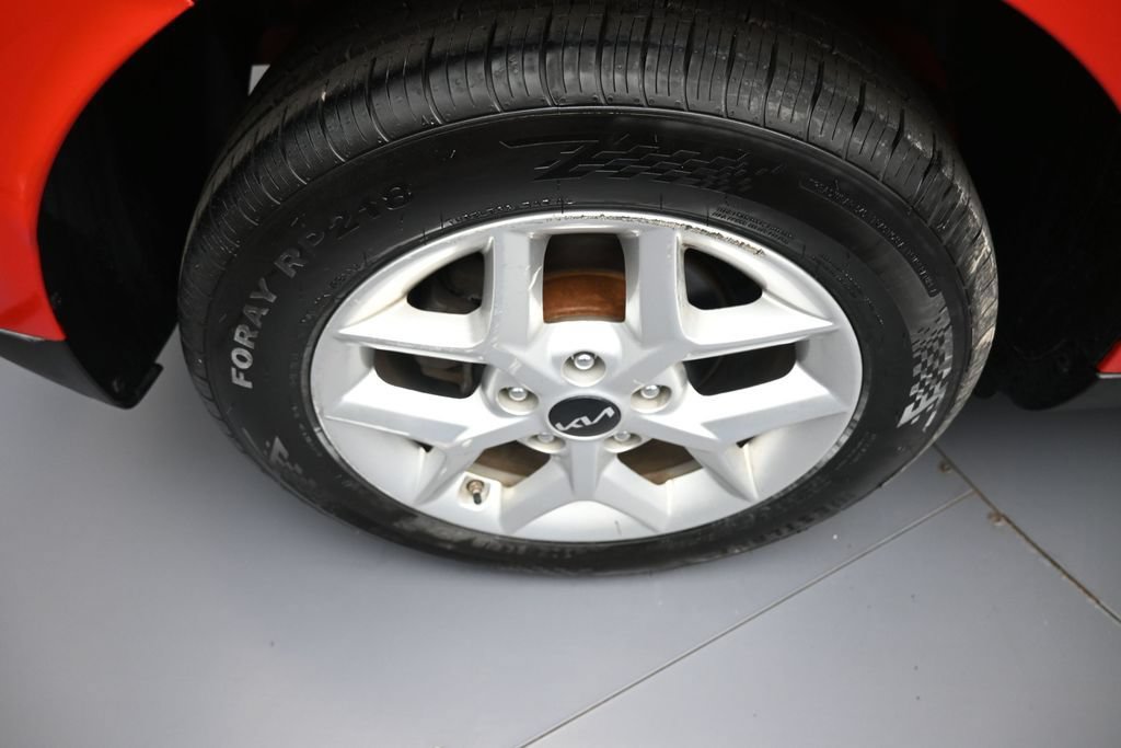 Certified 2023 Kia Soul LX w/ LX Technology Package FWD image 13