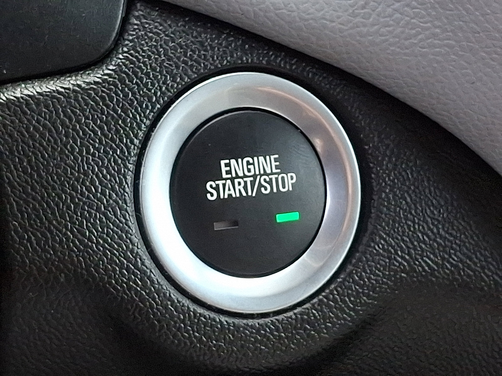 Used 2023 Chevrolet Equinox LS w/ LS Convenience Package image 24