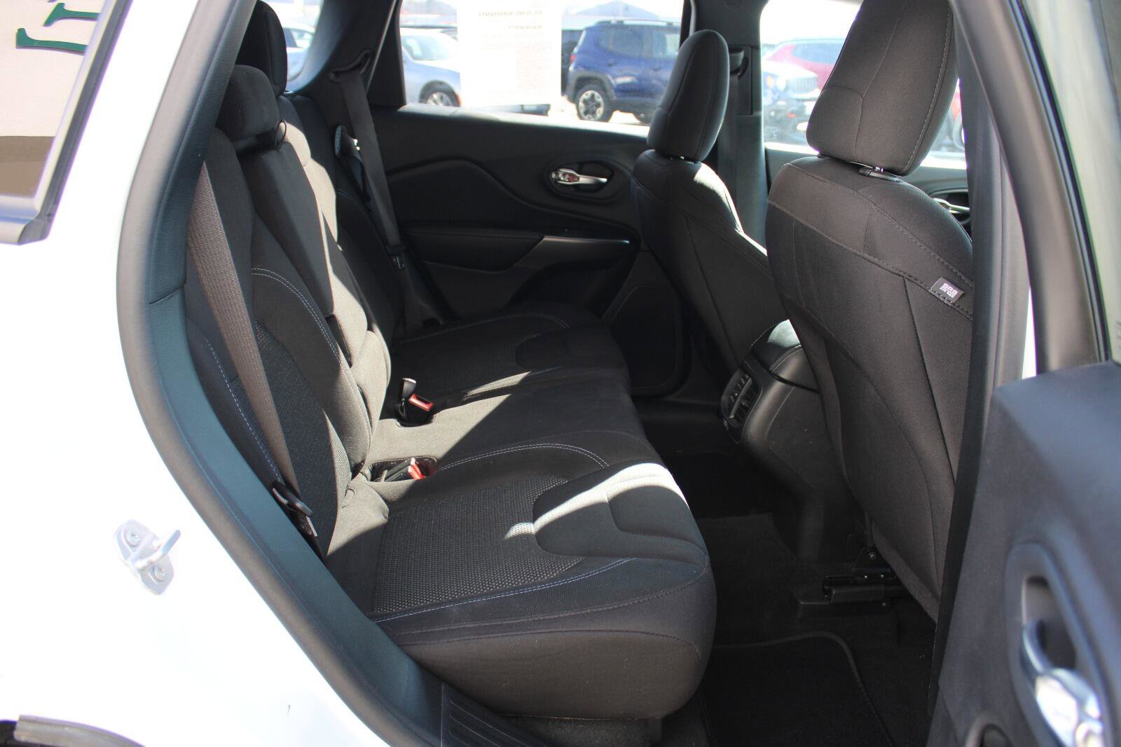 Used 2020 Jeep Cherokee Latitude image 25