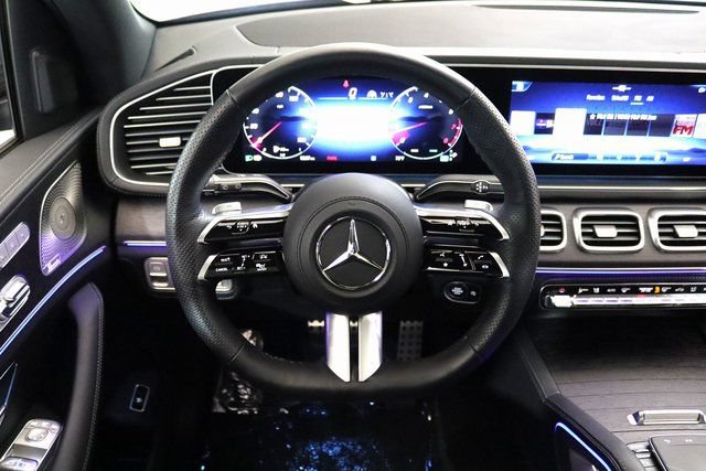 Used 2024 Mercedes-Benz GLS 580 4MATIC image 5