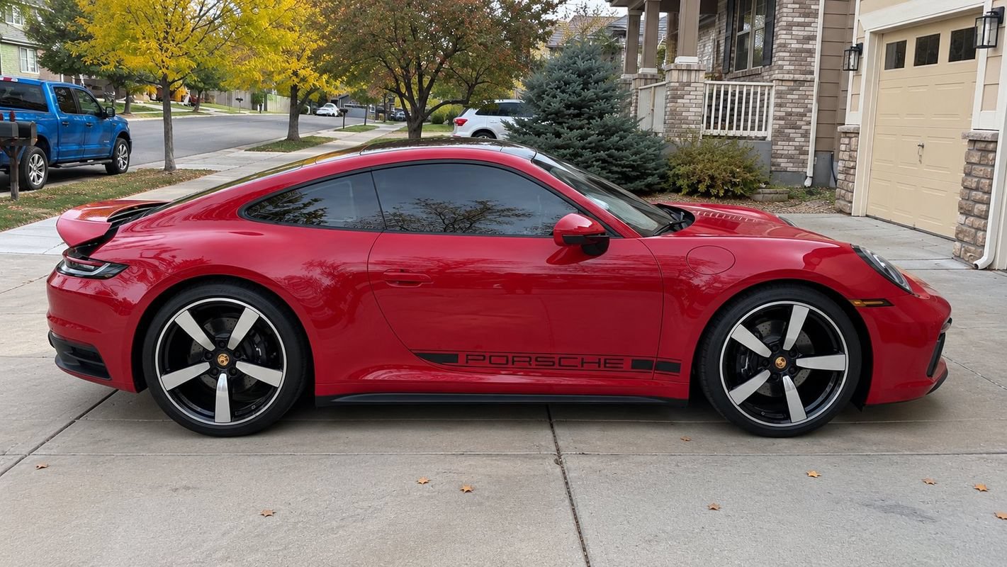 Used 2024 Porsche 911 Carrera RWD image 9