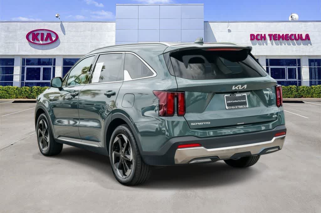 Certified 2025 Kia Sorento EX AWD/4WD image 6